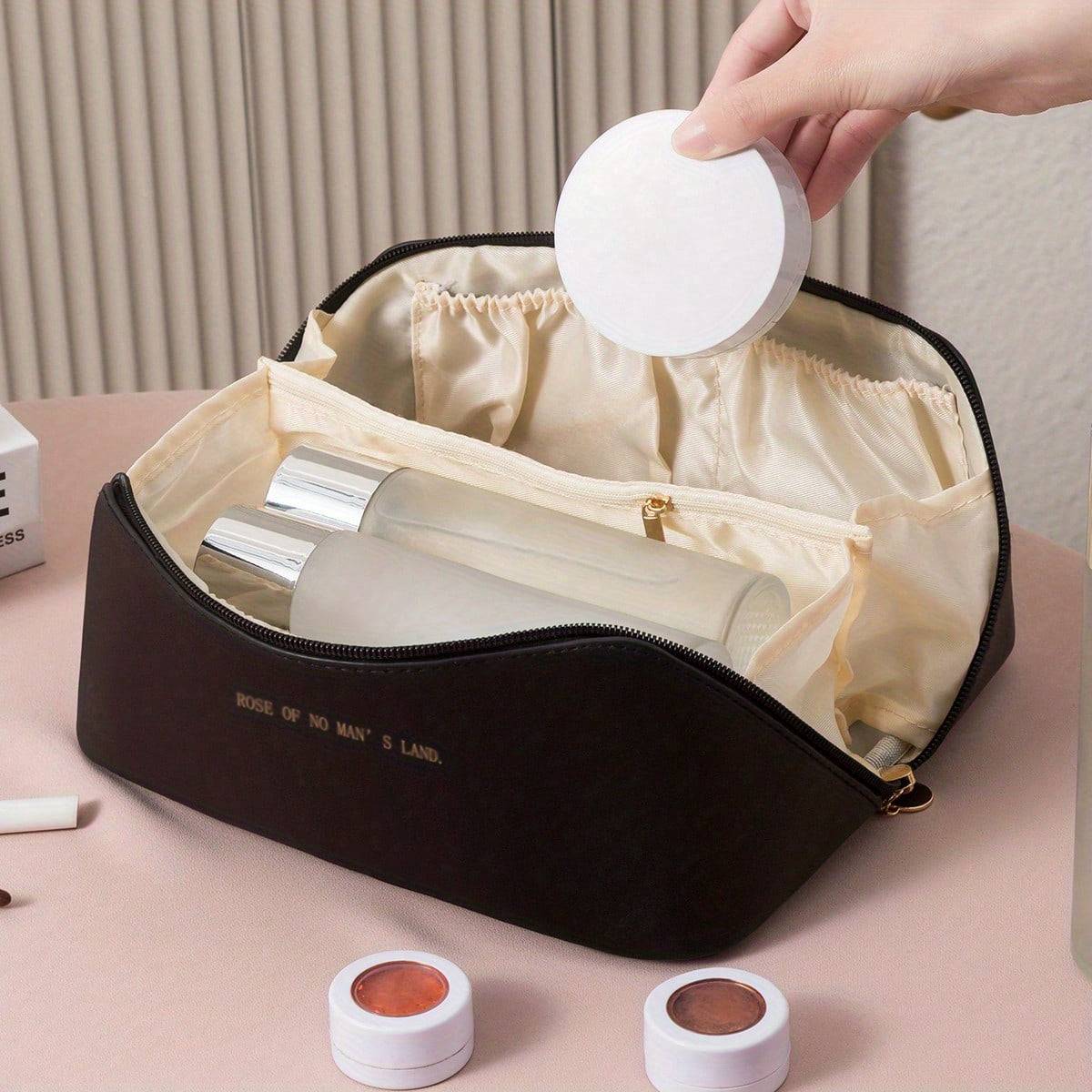 Geantă de cosmetice spațioasă și organizată Black